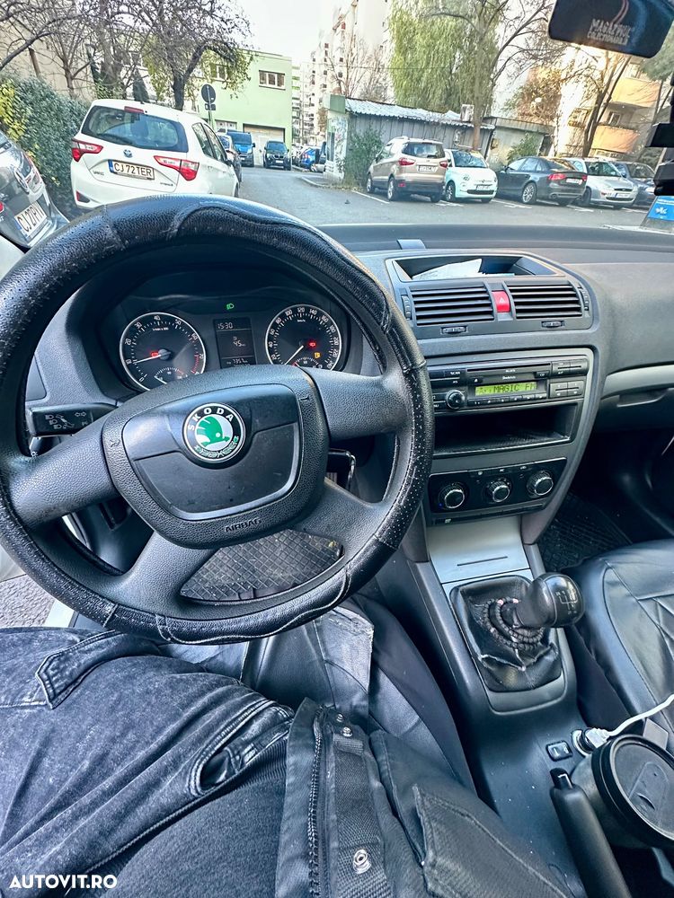 Skoda Octavia 1.4 MPI - 11