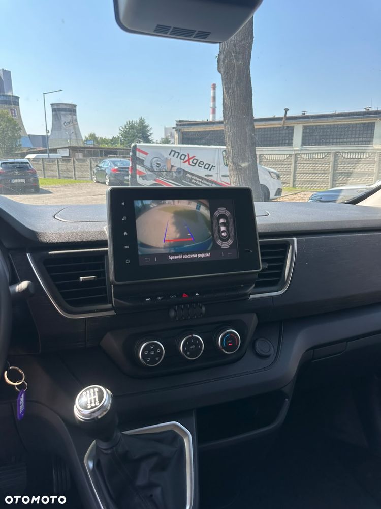 Renault TRAFIC L2H1 - 12
