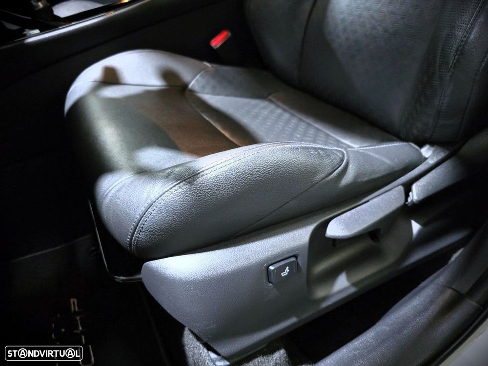 Toyota C-HR 1.8 HSD Lounge - 23