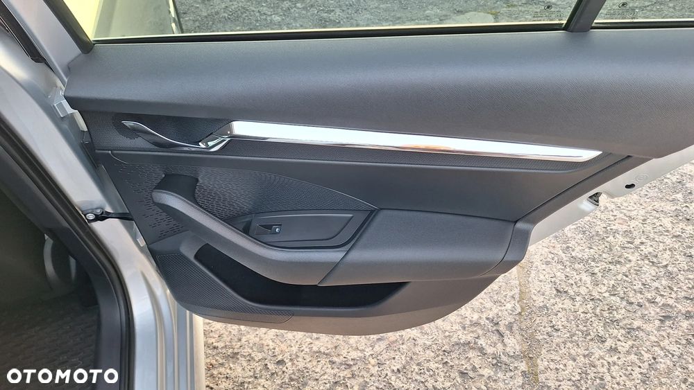 Skoda Octavia 2.0 TDI DSG Exclusive - 26