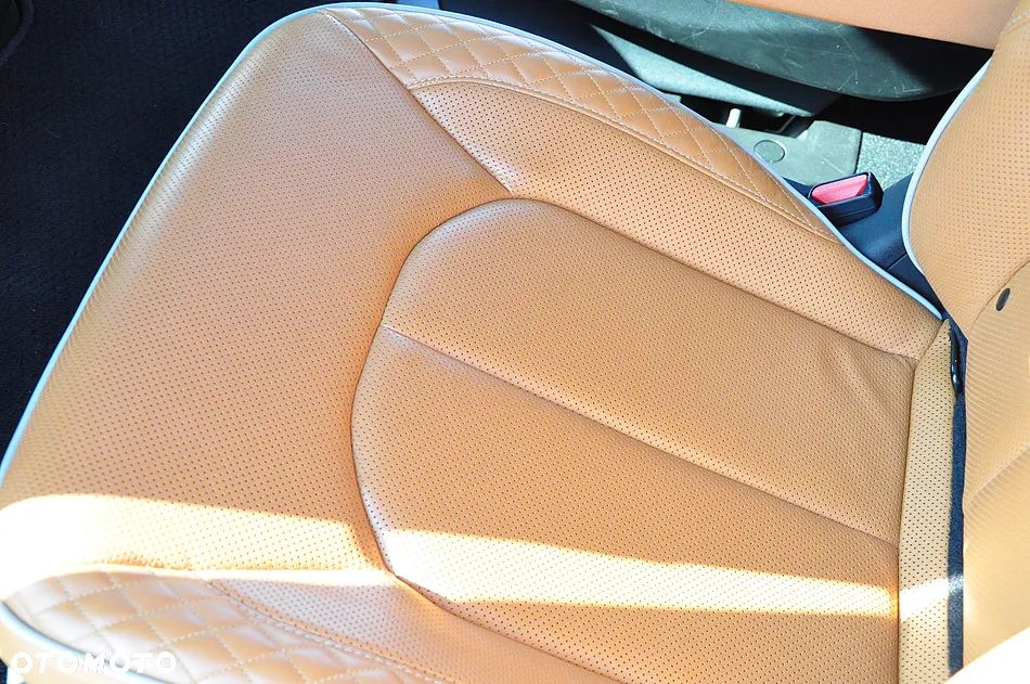 Chrysler Pacifica - 19