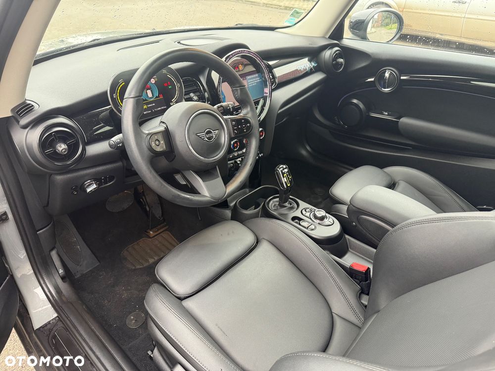 MINI Cooper SE Essential Trim - 8