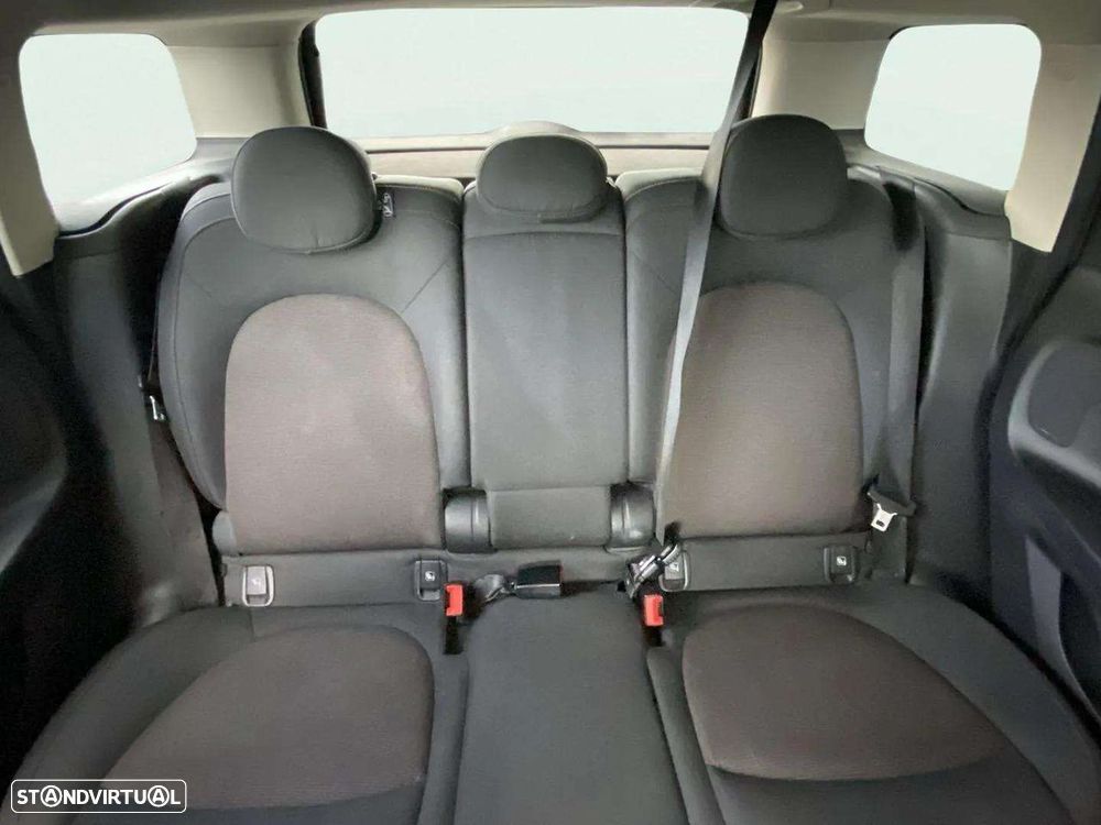 MINI Countryman Cooper SE ALL4 Auto - 21