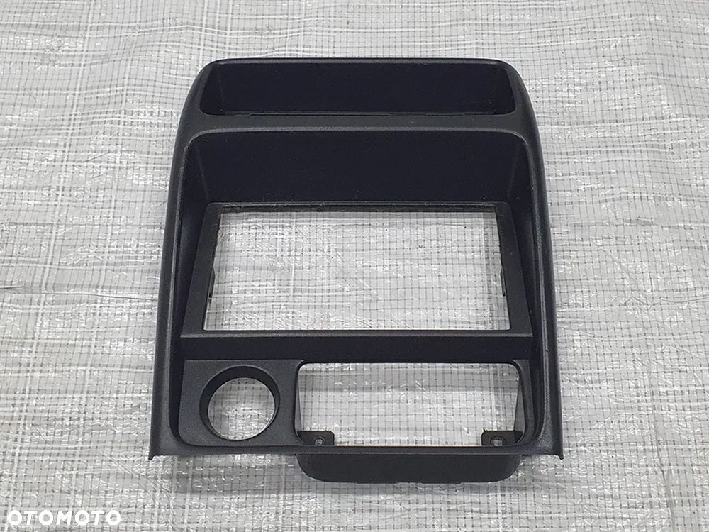 Kratka panelu nadmuchu i radia do Suzuki Vitara I - 1