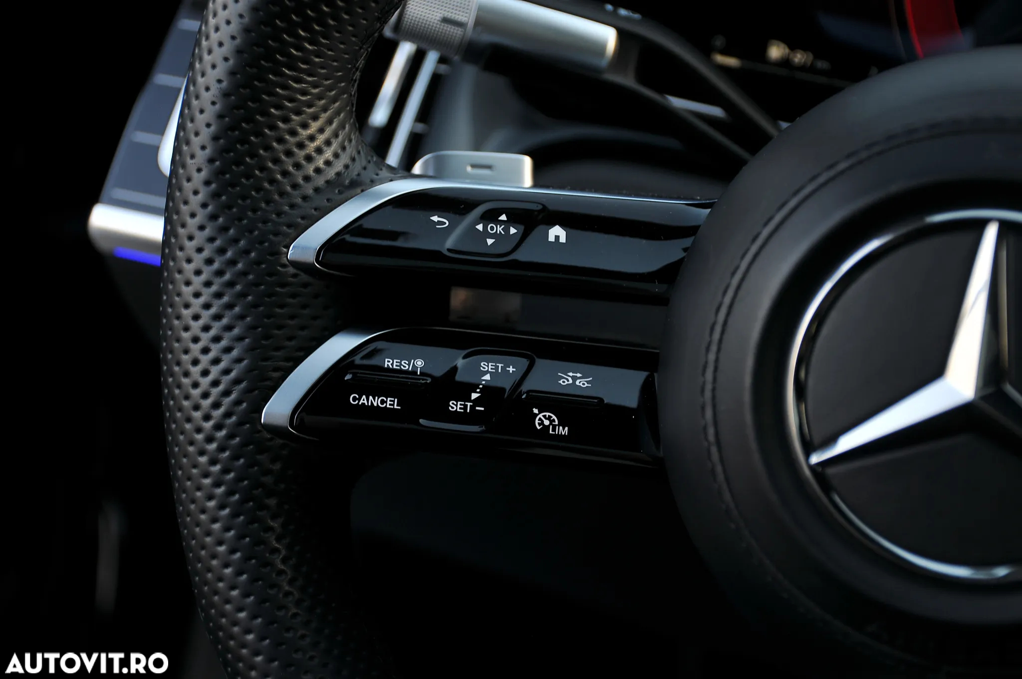 Mercedes-Benz S 350 d 4Matic L 9G-TRONIC - 34