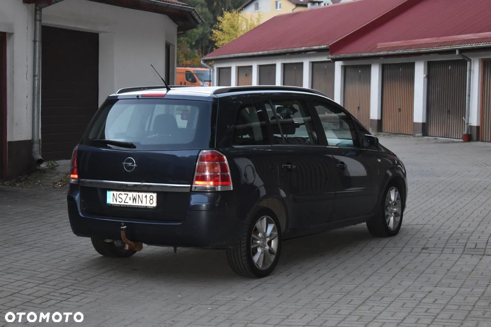 Opel Zafira - 4