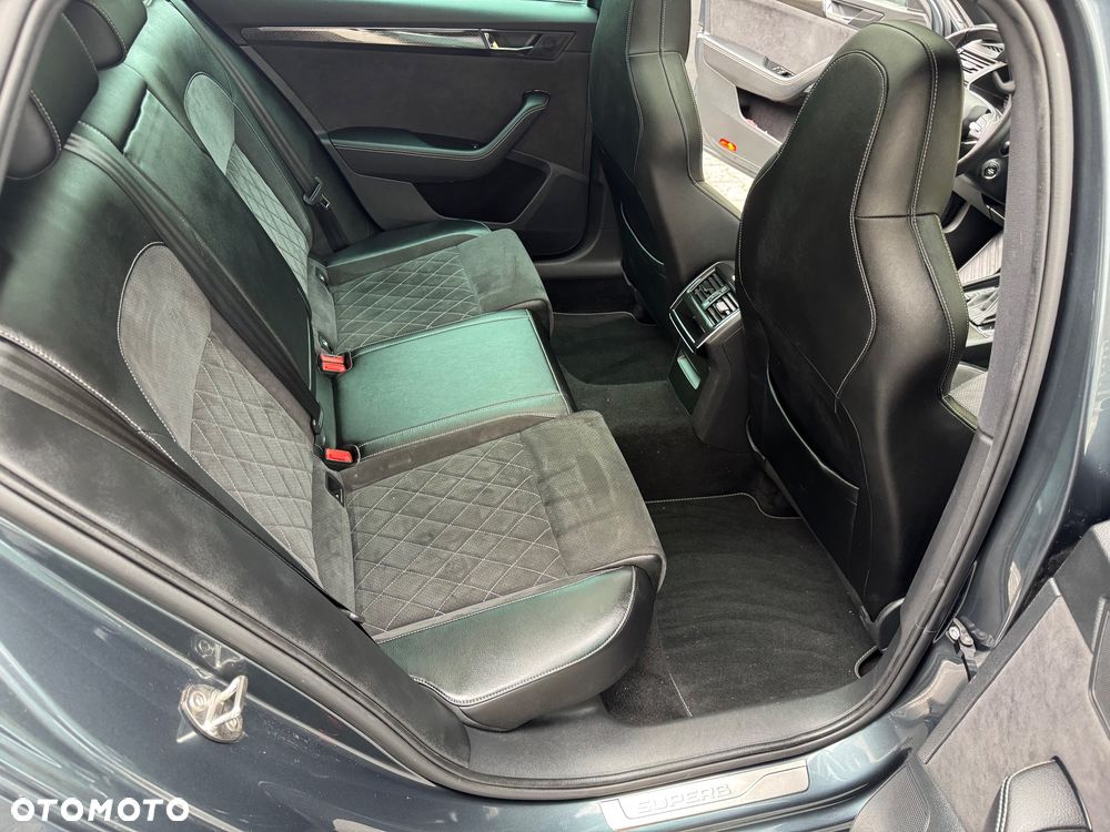 Skoda Superb 1.4 TSI Plug-In Hybrid Sportline DSG - 10