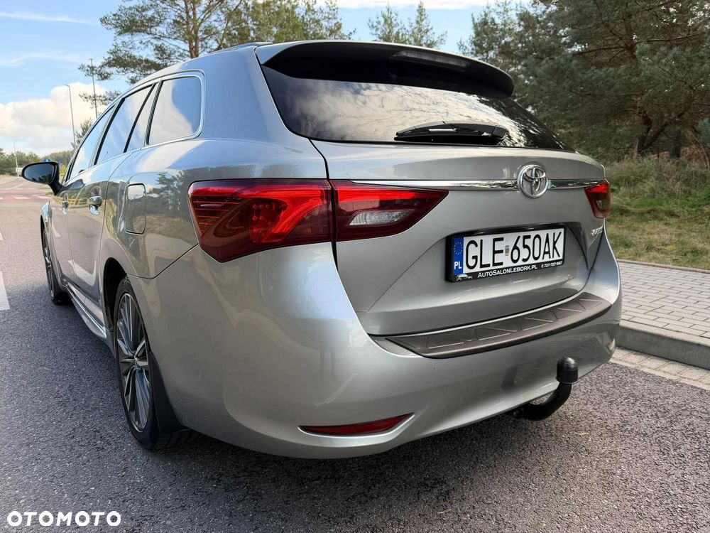 Toyota Avensis 1.8 Premium MS - 5