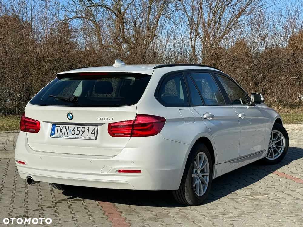 BMW Seria 3 318d M Sport Shadow - 19