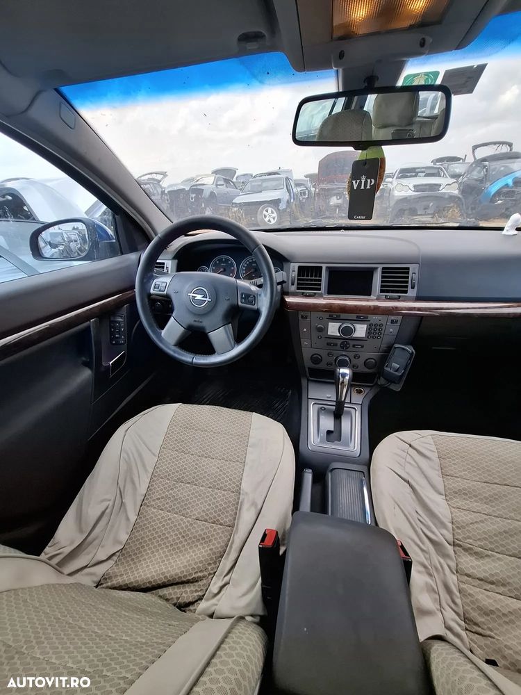 Dezmembrez Opel Vectra 1.9 cdti - 11