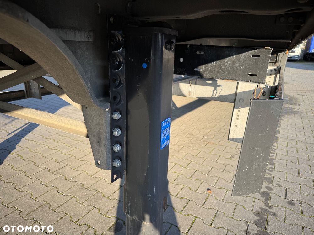 Schmitz Cargobull FIRANKA VARIOS MAŁO UŻYWANA - 12