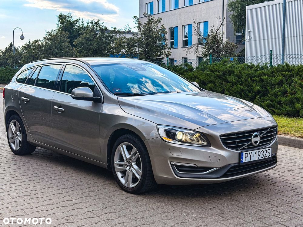 Volvo V60 D3 Momentum - 3