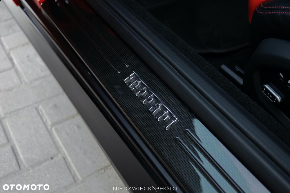 Ferrari GTC4Lusso - 20