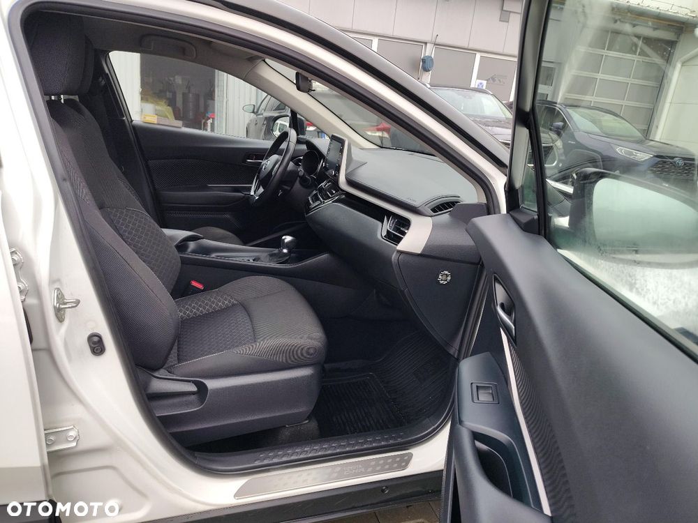 Toyota C-HR - 8