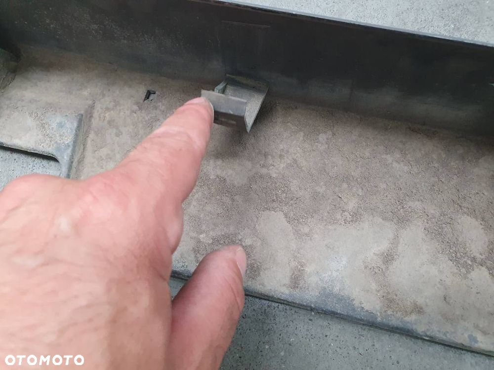 PRÓG LEWY LISTWA NAKŁADKA PROGOWA LEWA MAZDA 5 CR19 - 4
