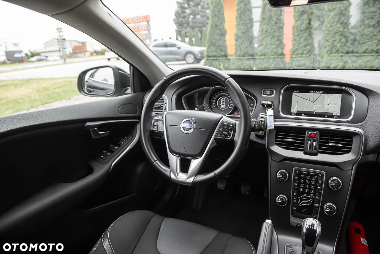Volvo V40 - 23