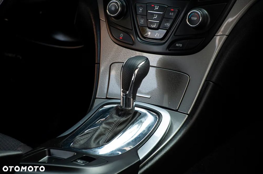 Opel Insignia 2.0 CDTI automatik Sport - 22