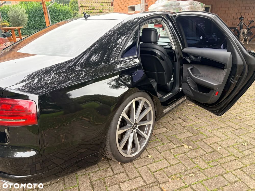 Audi A8 - 5