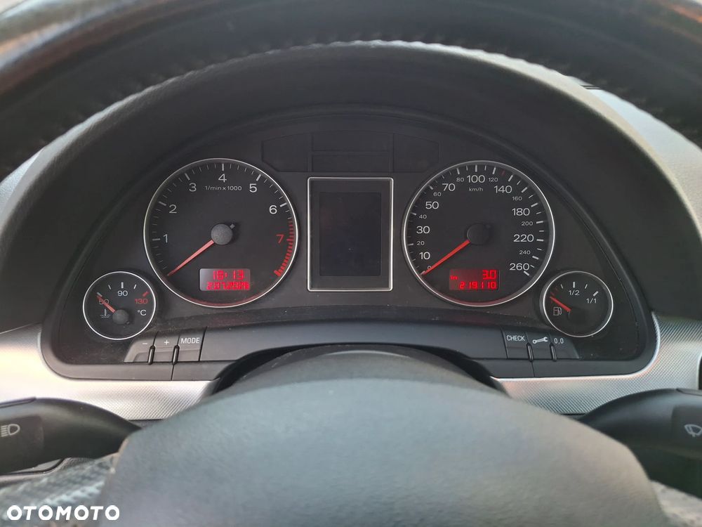 Audi A4 Limousine 2 - 7