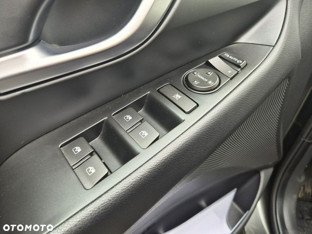Hyundai i30 1.5 T-GDI 48V-Hybrid EDITION 30 - 36