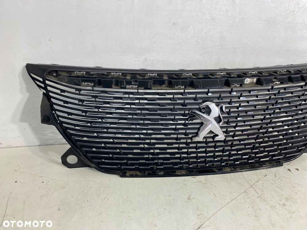 grill atrapa zderzaka przód przednia peugeot 2008 ii 2 eu - 2