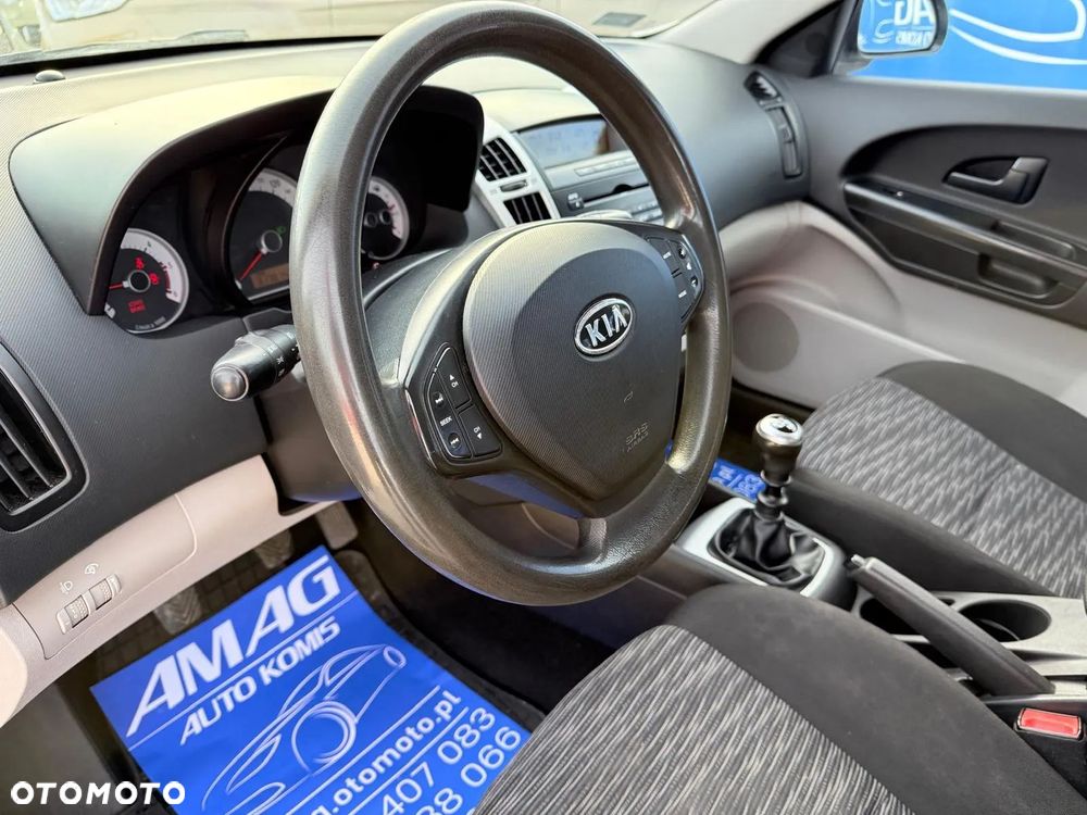 Kia Ceed 1.6 CRDi 115 Edition 7 - 14