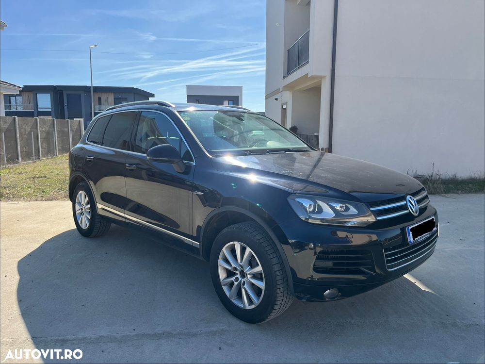 Volkswagen Touareg - 1