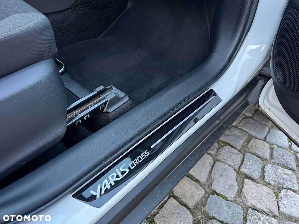 Toyota Yaris Cross Hybrid 1.5 Comfort - 32