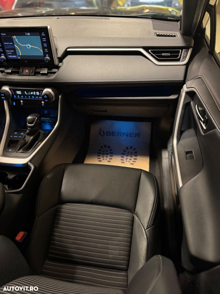 Toyota RAV4 2.5 4x4 Black Edition - 13