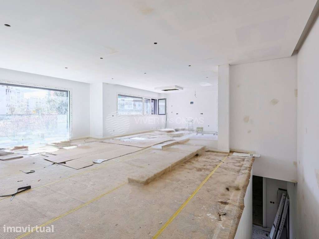 T3 NOVO Duplex num empreendimento de Luxo na Charneca da Caparica. - Grande imagem: 4/94