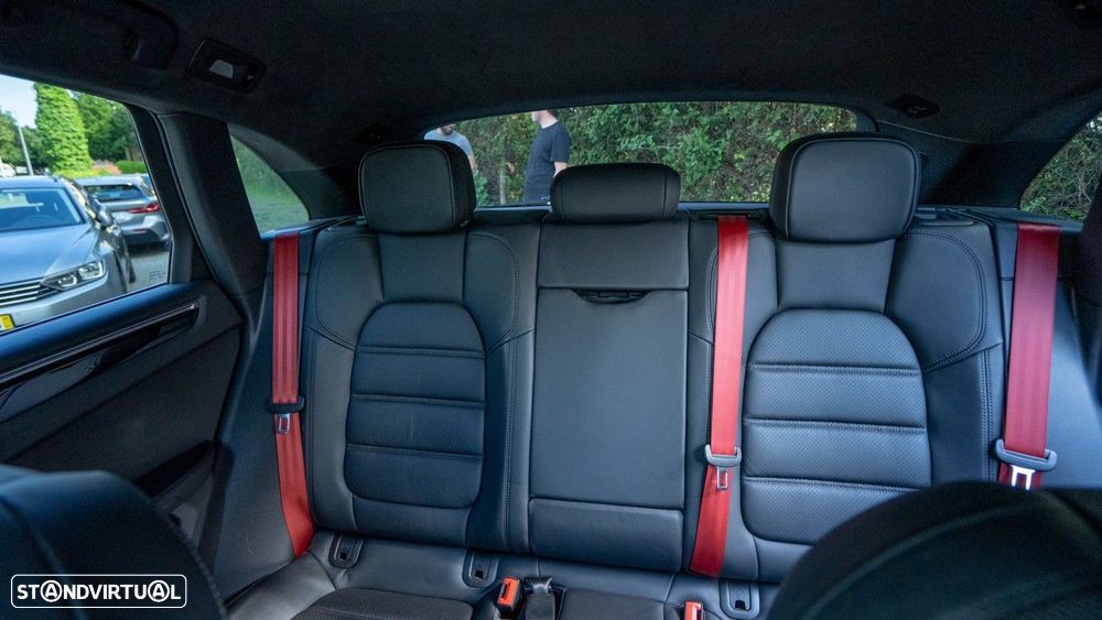 Porsche Macan Turbo Performance Package - 40