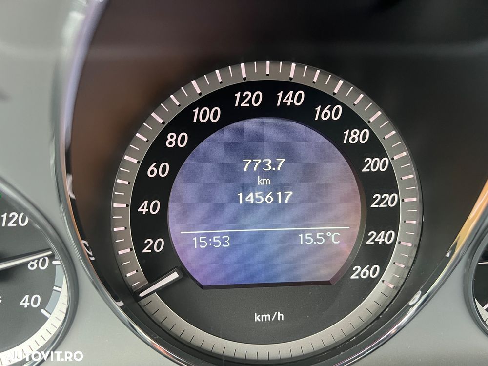 Mercedes-Benz C - 19