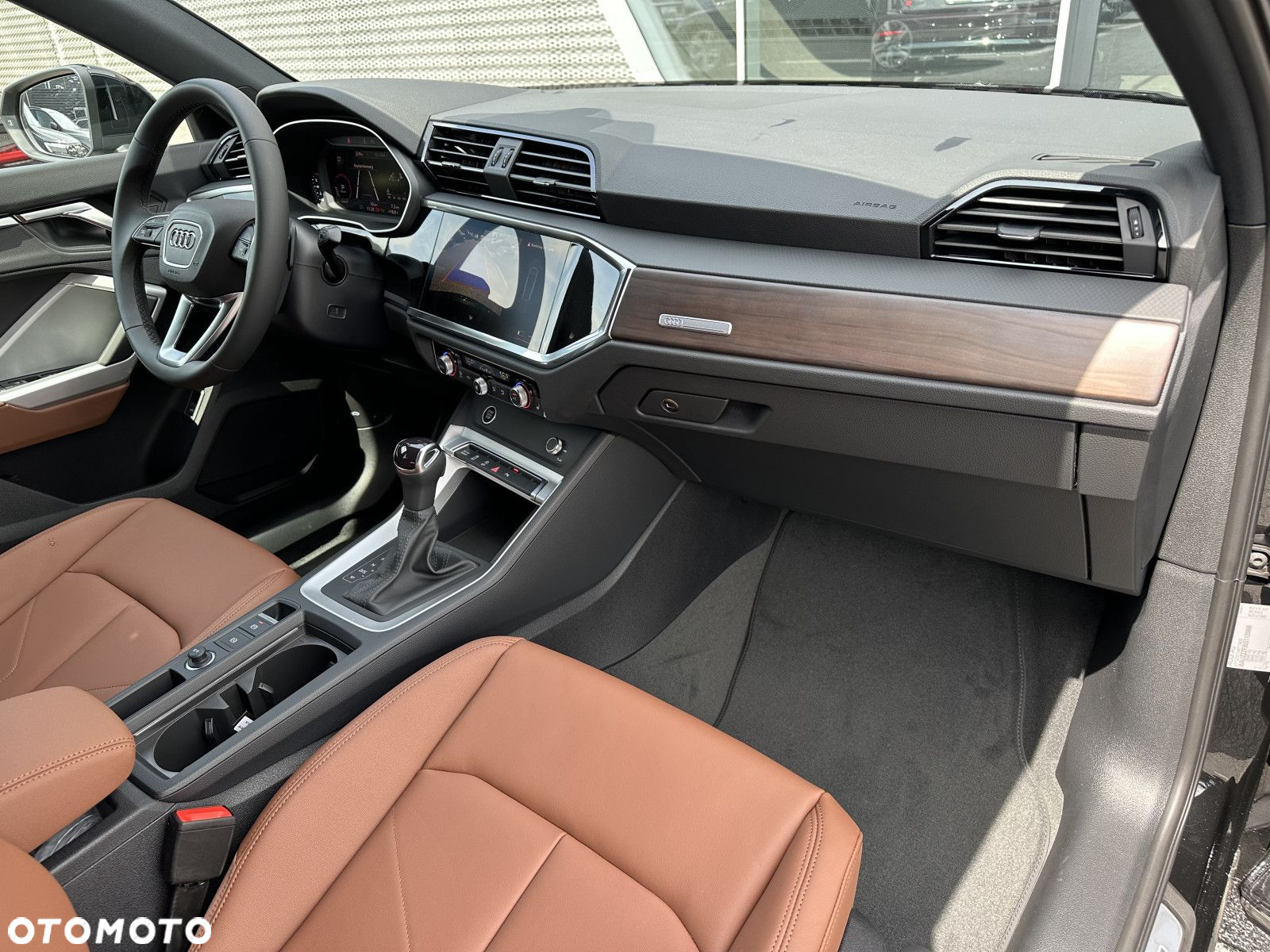 Audi Q3 - 24