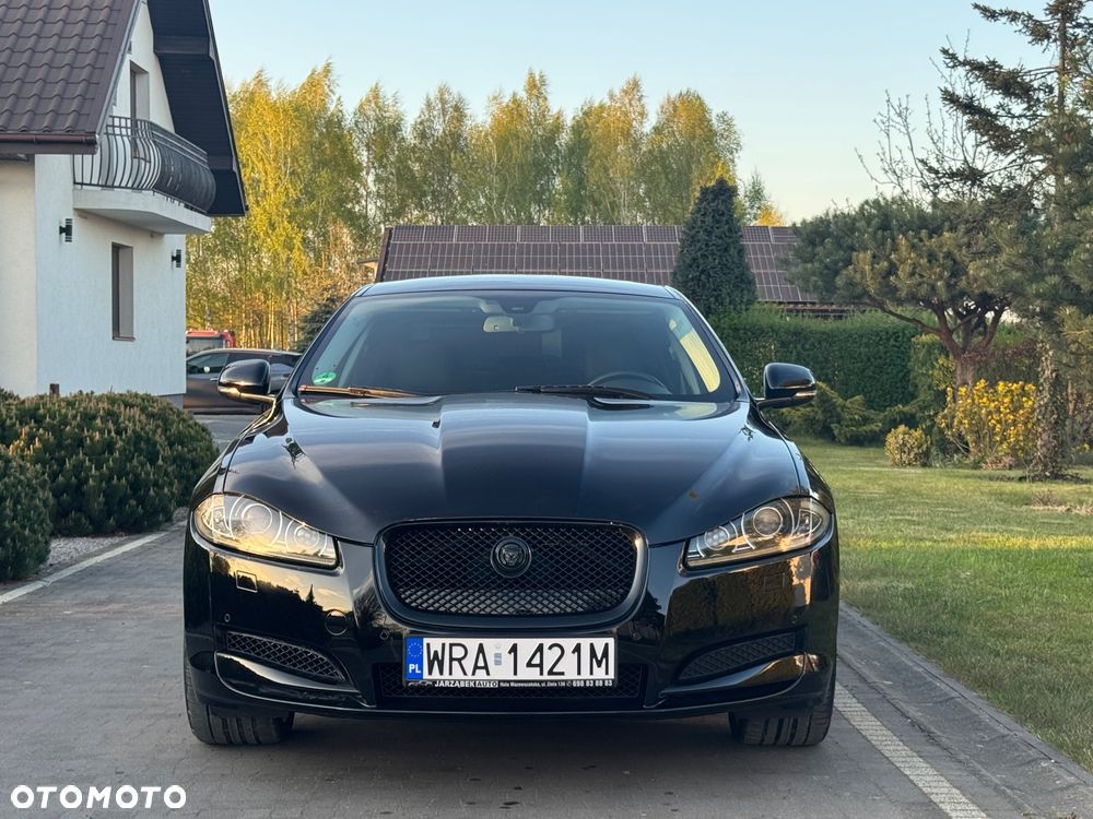 Jaguar XF - 3
