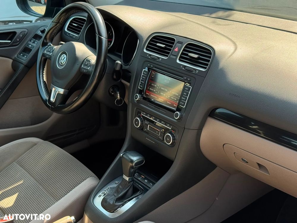 Volkswagen Golf - 28