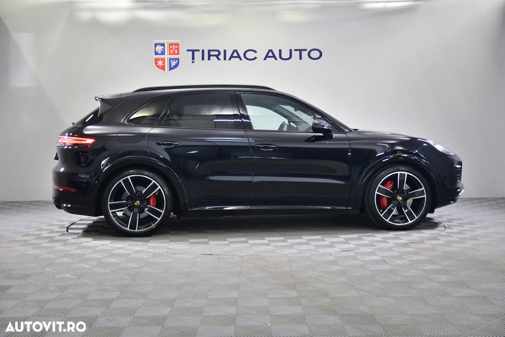 Porsche Cayenne - 6