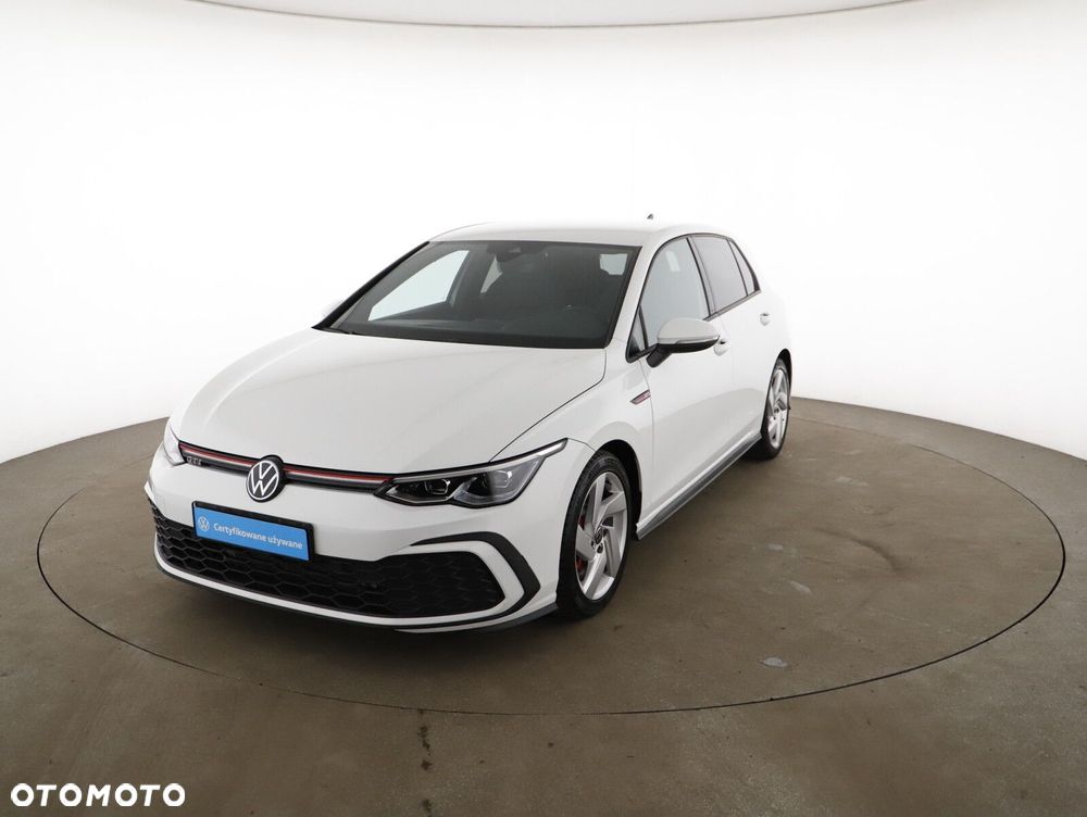 Volkswagen Golf - 26