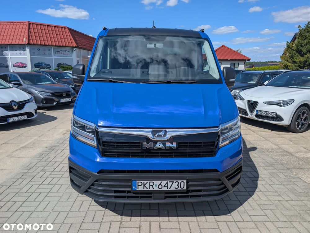 MAN TGE 3.180 Volkswagen Crafter 7 osób Autolaweta Dubel kabina - 8