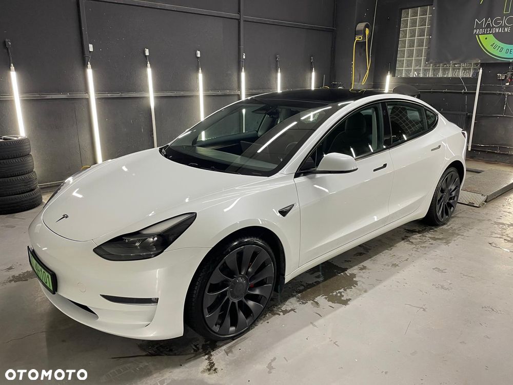 Tesla Model 3 Allradantrieb Dual Motor Performance - 15
