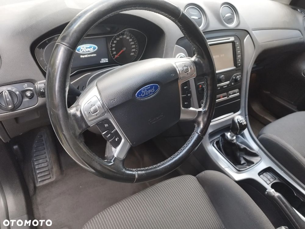Ford Mondeo 2.0 TDCi Gold X Plus - 24