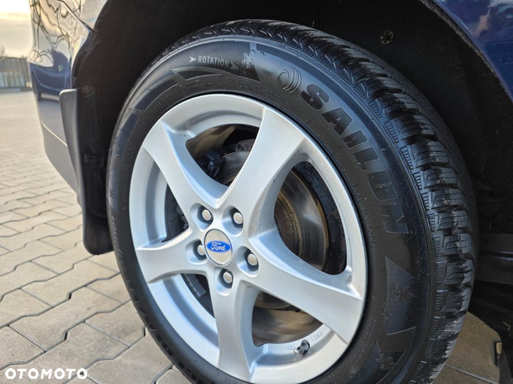 Ford Focus 1.6 TDCi DPF SYNC Edition - 19