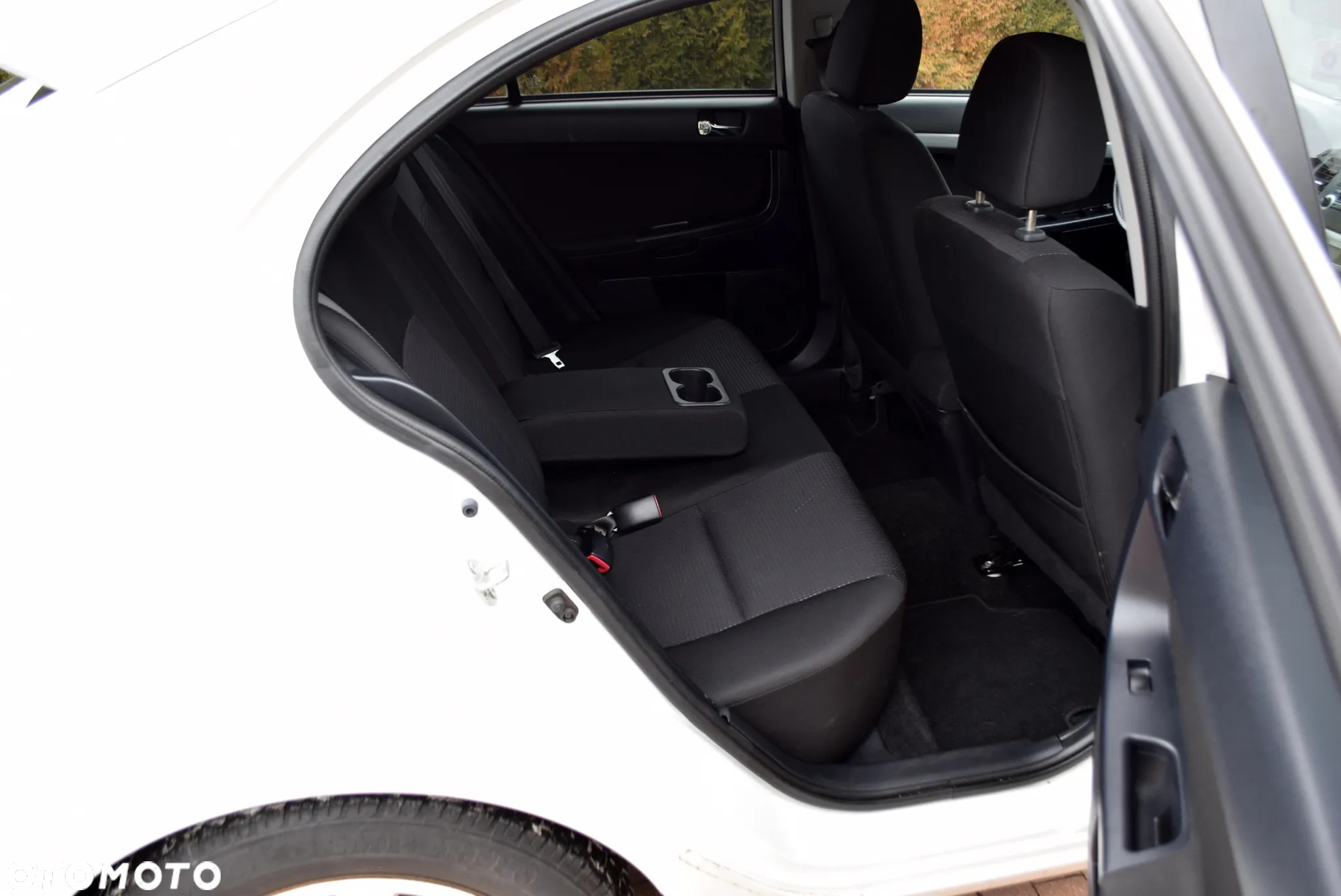 Mitsubishi Lancer Sportback 1.6 ClearTec Plus - 17