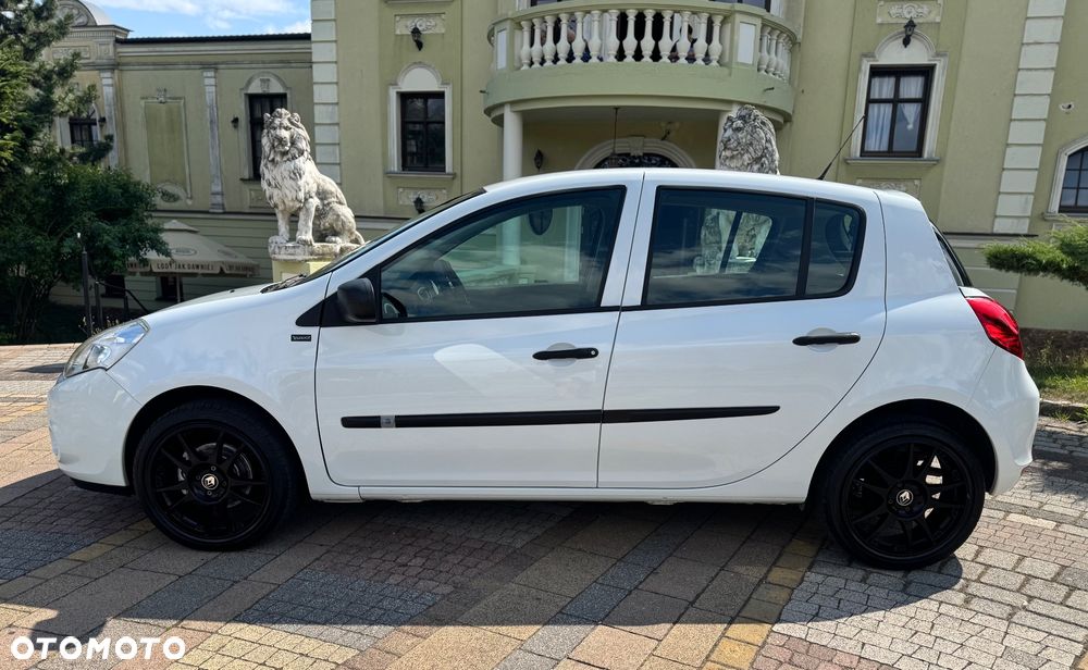 Renault Clio 1.2 16V 75 Yahoo - 10