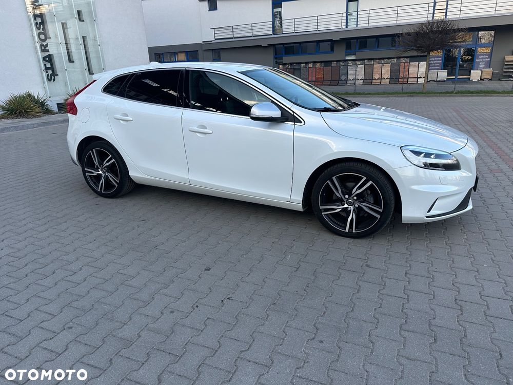 Volvo V40 T2 RDesign - 4