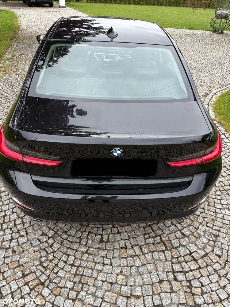 BMW Seria 3 318d - 5