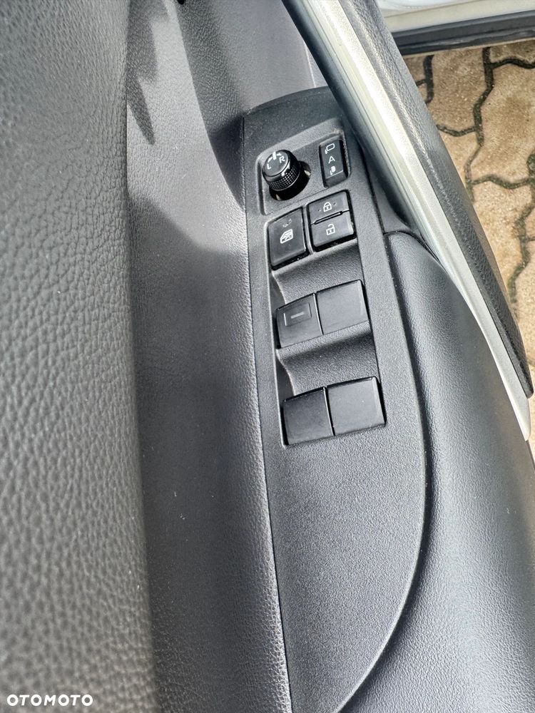 Toyota Corolla Cross - 16
