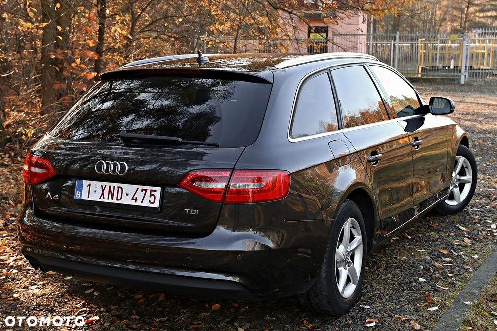 Audi A4 Avant 2.0 TDI DPF multitronic S line Sportpaket - 29