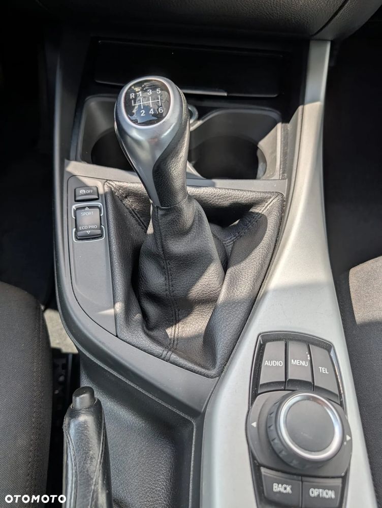 BMW Seria 1 114i - 14