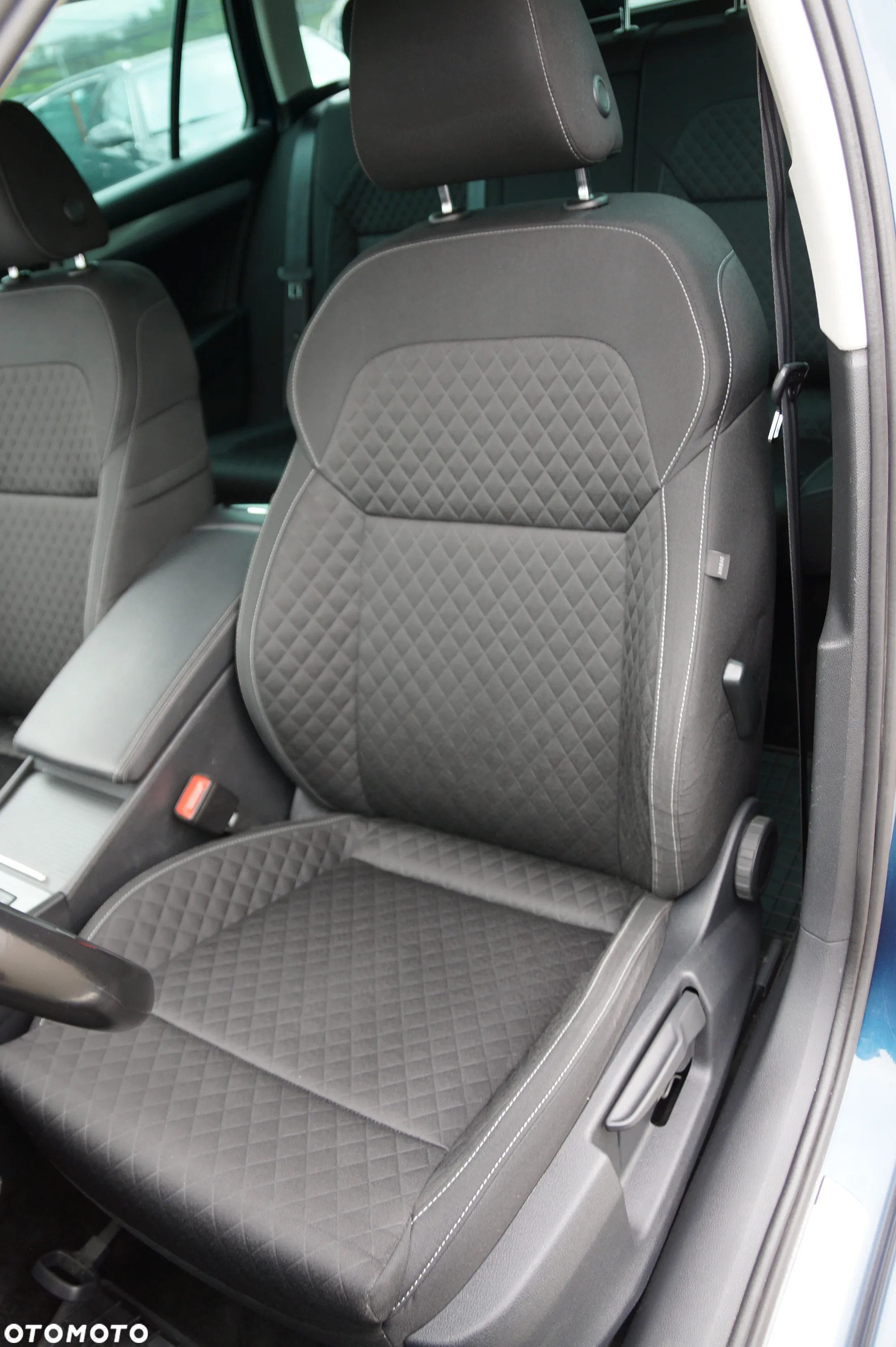 Skoda Superb 2.0 TDI Ambition DSG - 24