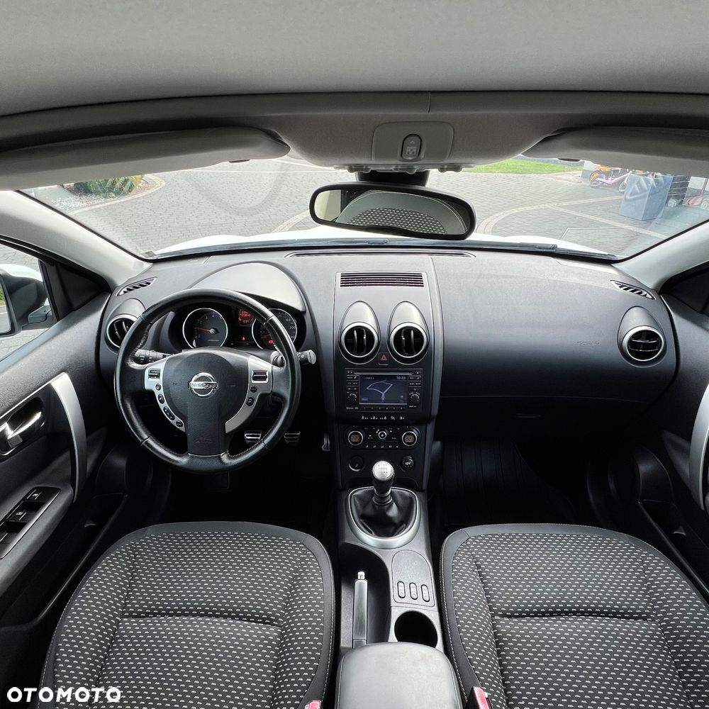 Nissan Qashqai 2.0 lounge - 30